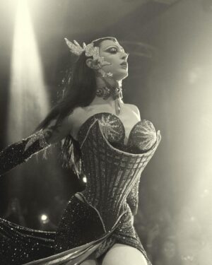 Violet Chachki Instagram - Thank you @dragzilla.cr for such a fun show and thank you @wcostarica for such a fun vacation 💋💜