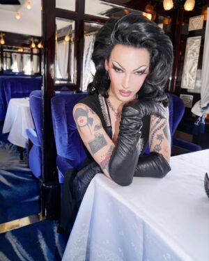 Violet Chachki Instagram - Scandalous orient express train Paris -> Venice @vsoetrain 🚂 so much love to my @jeanpaulgaultier fam and @chipimenendez for a dream trip 💜