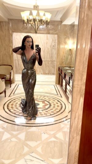 Violet Chachki Instagram - 🇮🇳💜