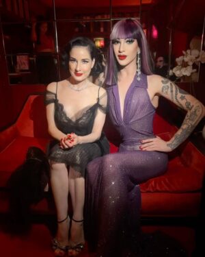 Violet Chachki Instagram - Still on a high from @crazyhorseparis_official dream come true! Huge thank you to everyone involved and everyone who came to support including @ditavonteese who was the first guest star at Crazy Horse ever! 💜💋

📸 @guillaumethomasparis