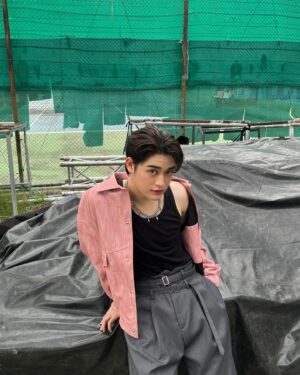 Vitchapol Somkid Instagram - น้องเสื้อชมพู #แอทลาสเช็คอินแคมปัสศิลปากร