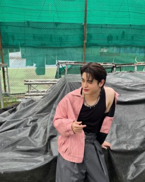 Vitchapol Somkid Instagram - น้องเสื้อชมพู #แอทลาสเช็คอินแคมปัสศิลปากร