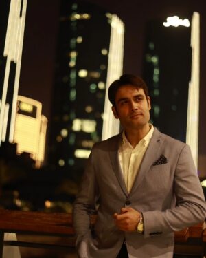 Vivian Dsena Instagram - EidulAdha Mubarak ✨️🌙... Wishing You,Your Families & Loved Ones a joyous Eid Filled With Peace, Love & Happines ...May All Your Duas Be Accepted God Bless You All 🤲☺️