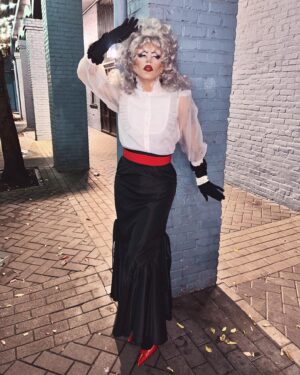 Vivian Vanderpuss Instagram - I vant to do your taxes! 🦇 Oooh scary! Dispite my looking cross (hsssss) Drag Bingo @theviciouspoodle was absolutely fabooolous! 
I adore this vampy vintage fit that I picked up last year from @swishygirl 🦇 
#vintage #vampire #halloween #vivianvanderpuss #bingo