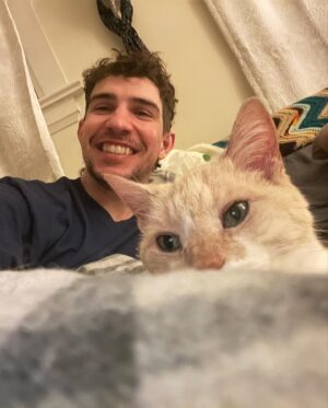 Vivian Vanderpuss Instagram - Yahoo 32! Everyday is a winding road! I’m very grateful for my family and friends, for cats, my studio mates, and for it to be garden season again! Here are some random pictures from this year.