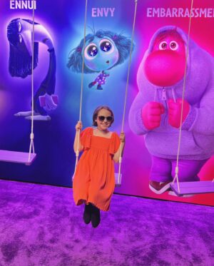 Vivien Lyra Blair Instagram - I had so much fun walking the Purple Carpet for the #insideout sequel premiere in #hollywood 🎬

I met so many cool people even the freaking boss of the whole thing but what brought the biggest smile was  meeting @junediane from my fav inappropriate podcast #hdtgm ❤️