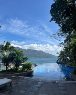 Volkan Oezdemir Instagram - 🇸🇨🏝️