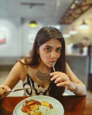 Wafa Khadeeja Rahman Instagram - Books, food, fashion etc. 

#fashion #styling #outfitoftheday #ootd