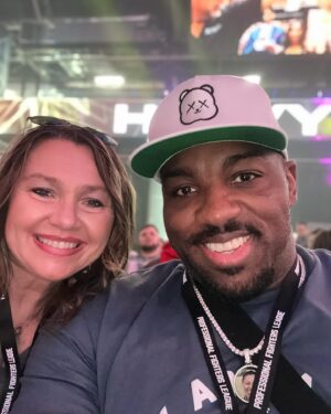 Walt Harris Instagram - Happy Valentine’s Day to my beautiful wife! Thank you for all you do! #BeMyValentineForLife #VDay #MyRock