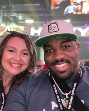 Walt Harris Instagram - Impromptu date night to @pflmma 

Shout to my guy @sugarraysefo for the amazing seats and even better hospitality! #WeOutside #PFLRegularSeason23 #FighterLife👊🏾