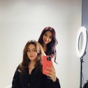 Waluscha De Sousa Instagram - Thank you @studio_shakhnoza for always making my hair come alive and look so good and pampering me with the best treatments ❤️