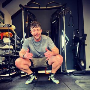 Warren Brown Instagram - Sunday Sweat! Don’t know why I’m smiling… that was horrible! Anyone want a sweaty hug? 🥵