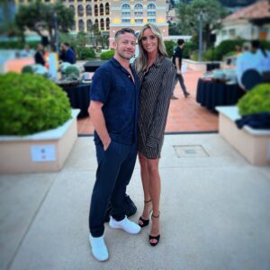 Warren Brown Instagram - Punching! 🖤