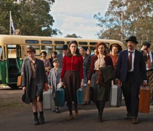 Warren Brown Instagram - TEN POUND POMS - Coming soon to @bbc @bbciplayer & @stanaustralia @elevenfilmltd 
.
.
.
Here’s just a few of the wonderful human beings I was lucky enough to spend time with down under making this. Special shout to leading ladies @fayemarsay86 & @michkeegan 
.
.
.
.
#tenpoundpoms #bbc #bbciplayer #stan