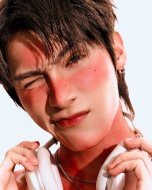 Wasuthorn Chaijindar Instagram - Hot like Fire 🔥

special thank to:
💄 @aon_sung 
💇🏻 @toptawi_mua 
📸 @chaicharn_photography 

#heatstrokemakeup #Peatwasu #CaptainPeat #BabyFeat
