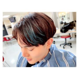 Wataru Komada Instagram - ディズニー ツイステッドワンダーランドFes.2023

お越し頂きありがとうございました。

人生で初めて髪に色を付けてみてもらいました。

stylist: @yuuki_honda_

シアートップス
→ALMOSTBLACK
@almostblack_official

シャツ
→TOGA VIRILIS
@togaarchives

ボトムス&サンダル
→maisonspecial
@maisonspecial_men

#2023
#イベント
#衣装
#event
#photo
#fashion