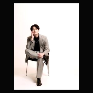 Wataru Komada Instagram - 雑誌 #COSPLAYMODE 発売日です。
手に入れて下さった方はいらっしゃいますでしょうか。

衣装もライティングも素敵。

#candid #photo #iphone #オフショット