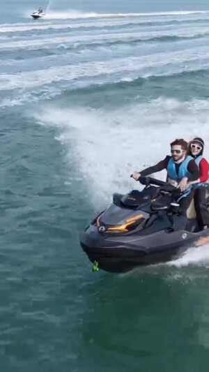 Wawa Zainal Instagram - Tak pernah bosan pegi langkawi kenapa ntah😂 
Kali ke5 main jetski pon masih tetap rasa best. Tq @langkawi_drone for capturing this.
