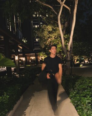 Way-ar Sangngern Instagram - Last night.
Incredible energy