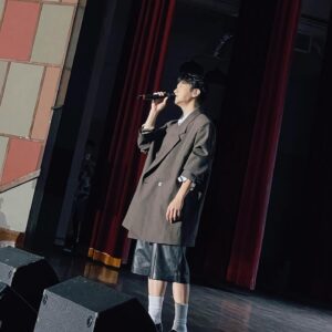 Weibird Wei Instagram - 謝謝世新大學 祝大家大學生活多采多姿多收穫💪🦭

@fearofgod @mrporter