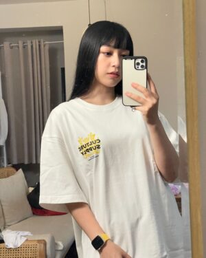 Wen-Ling Cheng Instagram - 最近運動的方向🌞（結果除了騎腳踏車其他都是排球）

前陣子和國小球隊的同學跟教練吃飯
聊了很多小時候不會知道背後的故事
大學時我一直在說認識的朋友80%以上都是在球場上認識的
畢業後也因為打排球認識了好多人
不管任何時候都覺得國小有開始打排球真是太好了
