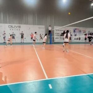 Wen-Ling Cheng Instagram - 最近運動的方向🌞（結果除了騎腳踏車其他都是排球）

前陣子和國小球隊的同學跟教練吃飯
聊了很多小時候不會知道背後的故事
大學時我一直在說認識的朋友80%以上都是在球場上認識的
畢業後也因為打排球認識了好多人
不管任何時候都覺得國小有開始打排球真是太好了