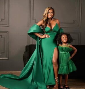 Wendy Osefo Instagram - Screaming Happy 5th Birthday to my FAVORITE girl in the whole wide world!! Everything about you brings me so much joy! Thank you for giving me the best hugs and the warmest kisses. You are my light! My Kam, My Bestie, My SnuggleBuddie, I love you 🩷🌸. Yall help me wish my babygirl a HAPPY BIRTHDAY 🎉🎉 #BirthdayGirl