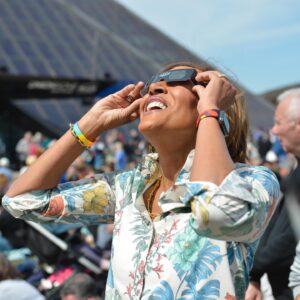 Whit Johnson Instagram - BTS moments before @robinrobertsgma and @whitjohnsontv saw the total solar eclipse! ☀️🌑