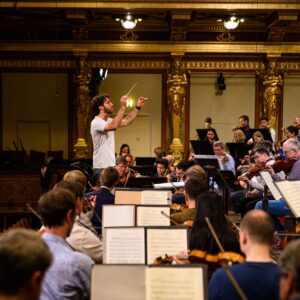 Wiener Philharmoniker Instagram - Rehearsal impressions for our final Subscription Concert of the 2023/2024 season with conductor @lorenzoviotti! ✨🎶

We look forward to a fantastic program featuring Nicolai Rimsky-Korsakov’s "Capriccio espagnol," Op. 34, Sergei Rachmaninoff’s "Die Toteninsel," Op. 29, Antonín Dvořák’s Symphony No. 7 in D minor, Op. 70. 🎼
.
.
.
#ViennaPhilharmonic #LorenzoViotti #MusikvereinWien #SubscriptionConcert #ClassicalMusic #Vienna 
📸: Wiener Philharmoniker / Benedikt Dinkhauser