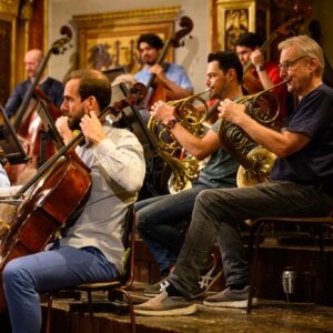Wiener Philharmoniker Instagram - Rehearsal impressions for our final Subscription Concert of the 2023/2024 season with conductor @lorenzoviotti! ✨🎶

We look forward to a fantastic program featuring Nicolai Rimsky-Korsakov’s "Capriccio espagnol," Op. 34, Sergei Rachmaninoff’s "Die Toteninsel," Op. 29, Antonín Dvořák’s Symphony No. 7 in D minor, Op. 70. 🎼
.
.
.
#ViennaPhilharmonic #LorenzoViotti #MusikvereinWien #SubscriptionConcert #ClassicalMusic #Vienna 
📸: Wiener Philharmoniker / Benedikt Dinkhauser