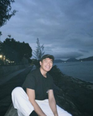 Will Or Instagram - 似回到20多歲的夏天，仍可笑得燦爛，佢兩個功不可沒。
.
P.S. 如果同一間中學我覺得我哋未必friend到。
