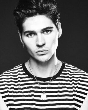 Will Peltz Instagram - Thinking about u 💭