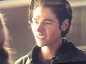 Will Peltz Instagram - Spence and Veronica 📱💔 @kristine_froseth @netflix 
#sierraburgessisaloser