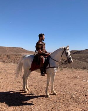 Willian Mello Instagram - A primeira novela a gente nunca esquece. Hoje às 21hs, o soldado Samuel na reestreia de “JEZABEL”. @recordoficial