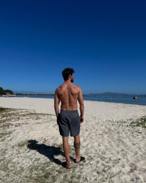Willian Mello Instagram - Aqui do lado de casa…