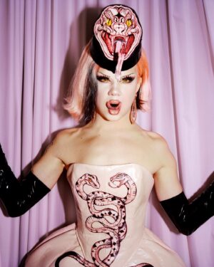 Willow Pill Instagram - Welp, they took down my butt pic, but I’m back, babes!!! 🍑🐍

Long sleeve tees now available for presale in my bio! Design by @brynneraldrich 

Dress by @ouget 
Gloves by @gaspargloves 
Painting by @prysms.garden 
Hair by @johnnovotny 
Photos by @morganne_loves_you_forever 
Tongue edit by @dylaneatswings