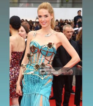 Wilma Elles Instagram - Opening of the 77. Cannes Filmfestival 
Premiere of THE SECOND ACT 
Wearing @lemannecef 
LEMAN NECEF 💃
@festivaldecannes #cannes #filmfestival