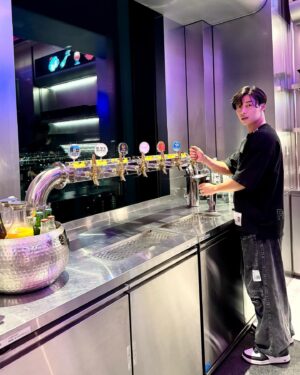 Woo Do-hwan Instagram - Good bye Osaka🤍

#gq #centaragrand_osaka