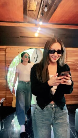 Woranuch Bhirombhakdi Instagram - นครพนม … ทัก 🤗