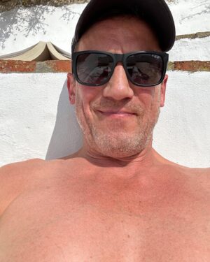 Wotan Wilke Möhring Instagram - Thanks for this special day!!

Danke für die Glückwünsche! #birthday #peace #joy #love #sand #ocean #family #you