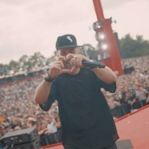Wouter Janssen Instagram - We are still enjoying @defqon1! Hope you guys are too! 🤟🏻

Which track did you enjoy the most? Let us know in the comments! 👇🏻💙

PS: new music coming next week! 👀