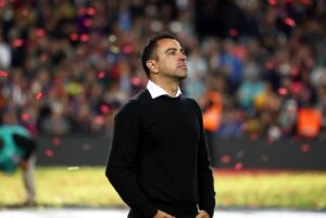 Xavi Hernández Instagram - Estimats culers, diumenge acabarà la meva etapa a la banqueta del Barça. Mai és fàcil marxar del club de la teva vida, però ho faig molt orgullós, després de dos anys i mig al capdavant d’un vestidor que ha estat com una segona familia. 
Vull agrair el suport i el carinyo de l’afició, que sempre ha estat al meu costat i m’ha demostrat en tot moment la mateixa estima que en la meva etapa de futbolista. A partir de diumenge seré un culer més a la grada, ja sigui ara a l’Estadi Olímpic o en uns mesos al Nou Camp Nou. Perquè abans que jugador o entrenador sóc barcelonista i només vull el millor pel club de la meva vida, que sempre em tindrà a la seva disposició. 
He treballat amb un grup de jugadors fantàstics i amb un staff espectacular. Gràcies a tots ells hem anat assolint els objectius plantejats, culminats el curs passat amb una Lliga i una Supercopa. Aquesta temporada les coses no han sortit com voliem, però ens hem deixat la pell i hem ajudat a crèixer a una nova generació de joves futbolistes de La Masia que ens il·lusionen a tots els barcelonistes.
Moltes gràcies a tots. A l’afició, als jugadors, a l’ staff, als empleats del club, al President, a la Junta Directiva, als directors esportius, als mitjans de comunicació i a tots amb els que he compartit viatge al llarg d’aquestes dues temporades i mitja.
Desitjo el millor al club que porto al cor.
Visca el Barça