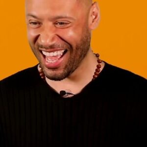 Xavier Delarue Instagram - Des Sujets !!! 🤪 Origine 🍸Vs 🧀 / Spectacle 🎙/ Comédie 💖/ TVR 👁/ Banlieue ✊🏽/ Basket 🏀 Etc... 😆🙌🏽

L'intégralité à retrouver sur le Facebook de @gossiproomoff 🎤
On se retrouve très vite les Potes ! 🙌🏽🎙
Xababa ❤️