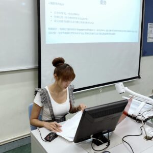 Xenia Chong Instagram - 📚📚📚
Miss Chong 各位同學加加油
無論成績點都好
你總會搵到自己舞台發光發亮⭐️
加油💪🏻
#舊相 #xeniachong 
#hkig #hkactor
#followme #莊韻澄 
#loveisintheair