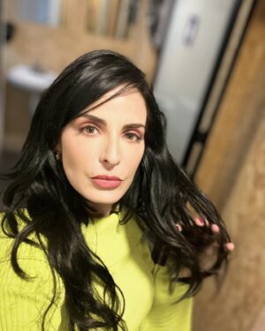 Ximena Herrera Instagram - #Selfie , improvisada, sin filtro y con hambre. 💛