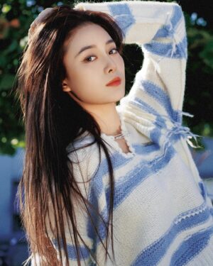 Xu Yiyang Instagram - 💙💙💙感受一下秋天的风