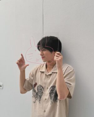 Yamashita Coki Instagram - 目が合いませんなぁ…🐓🩷