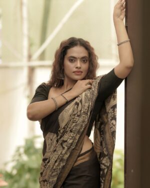 Yamuna Chinnadurai Instagram - Madhavi 
Saree @selaiyum_ravikaiyum 
Pc @camerasenthil 
Mua @jeevithamakeupartistry 
Organised @rrajeshananda 
Thank u all 
#kalamkariwithyamuna