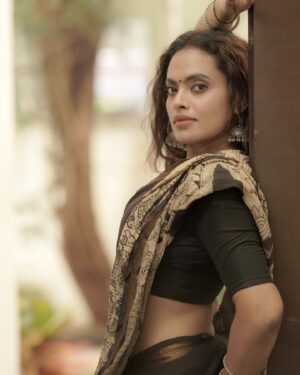 Yamuna Chinnadurai Instagram - Madhavi 
Saree @selaiyum_ravikaiyum 
Pc @camerasenthil 
Mua @jeevithamakeupartistry 
Organised @rrajeshananda 
Thank u all 
#kalamkariwithyamuna