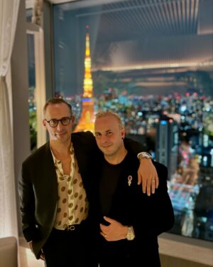 Yannick Nézet-Séguin Instagram - Tokyo or Paris? 🗼💖

#TokyoTower #Japan #ParisVibes #Travel #CoupleGoals